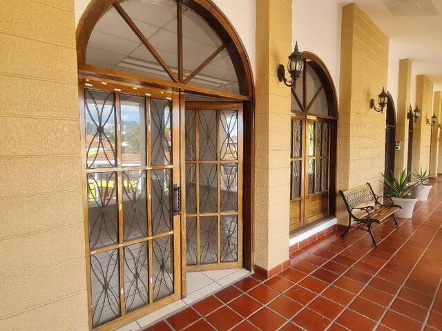Piso Comercial para Alquiler en Tegucigalpa - 5