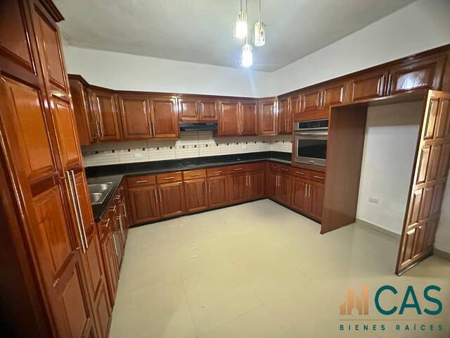 #560 - Casa para Venta en Tegucigalpa - Distrito Central 