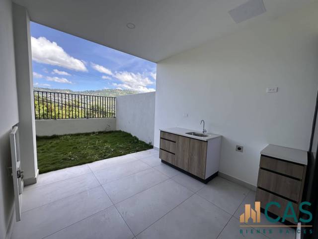 #573 - Casa para Alquiler en Tegucigalpa - Distrito Central  - 2